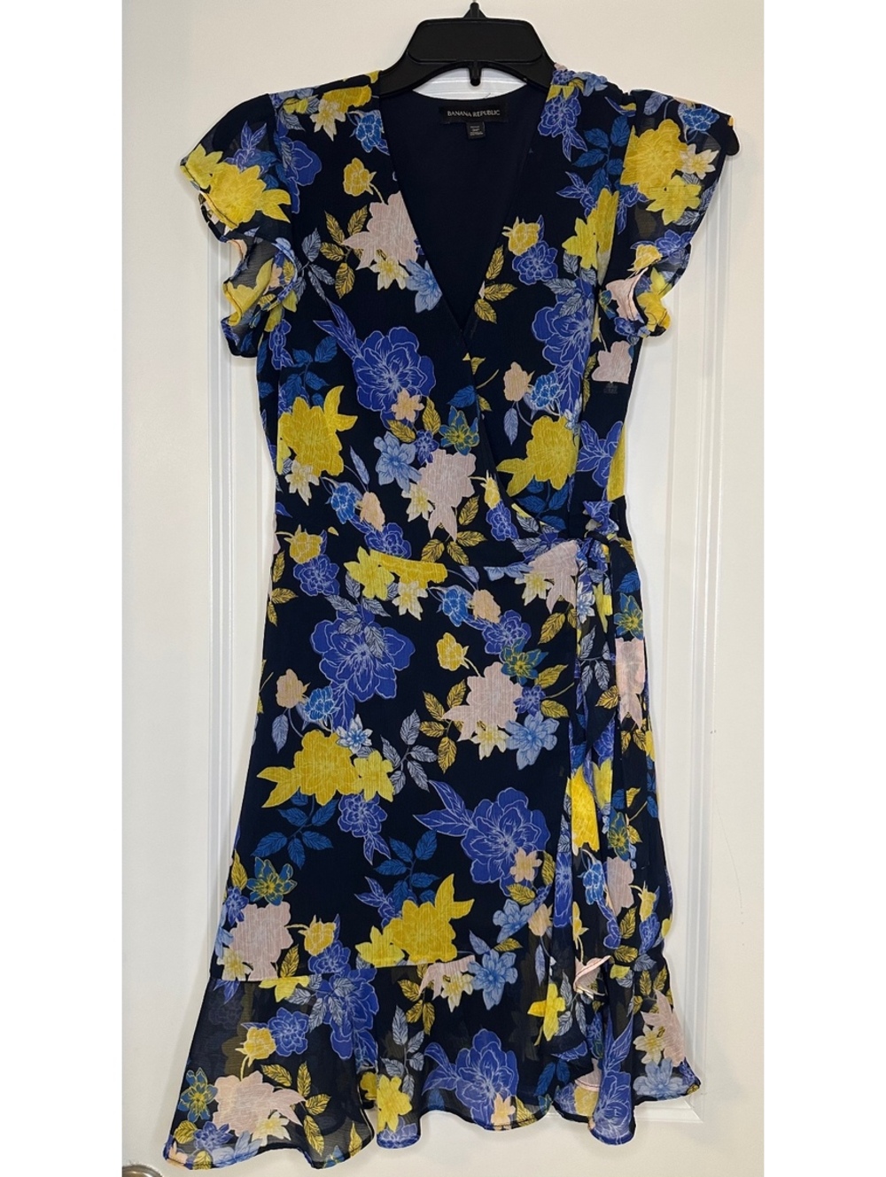 Banana Republic Petite 2P Floral Wrap Dress